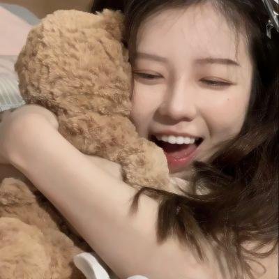 三对鸳鸯一张床